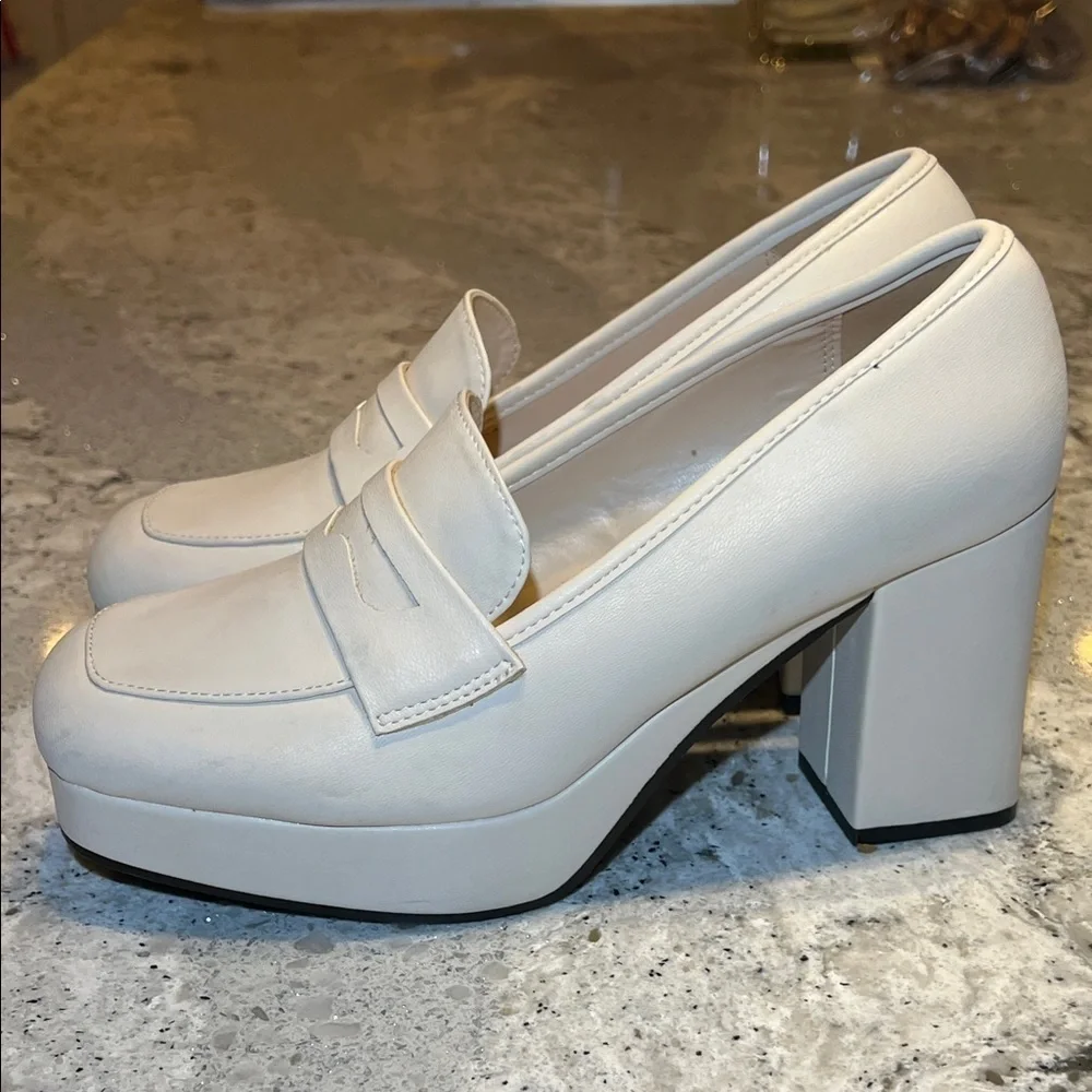 Urban Outfitters Cream Platform Loafers Size EU37